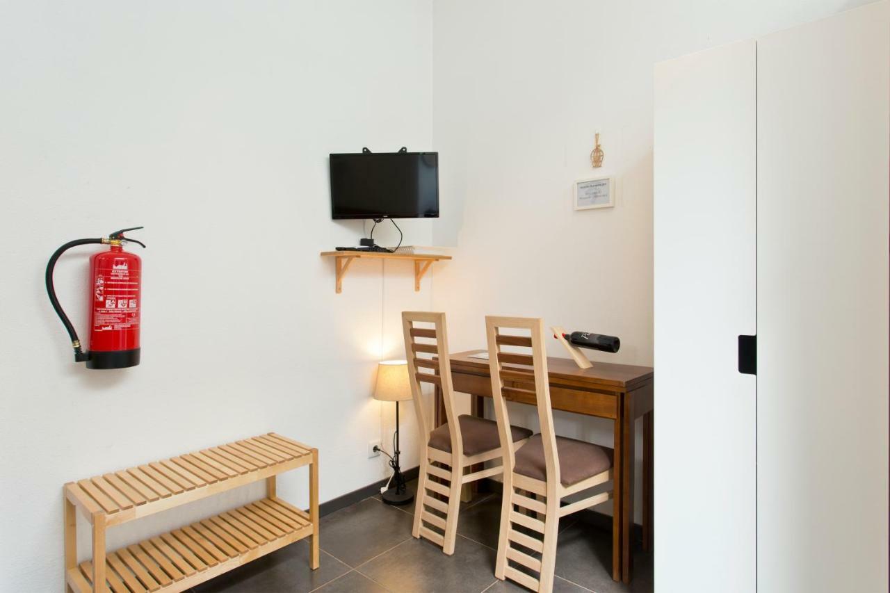 Host Wise - Cozy Quiet Flat - Trindade Station Porto Exterior foto